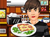 Bieber's Cooking Pizza